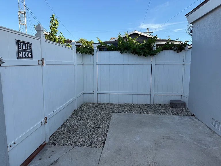 4686 W 137th Pl #C — Photo 18