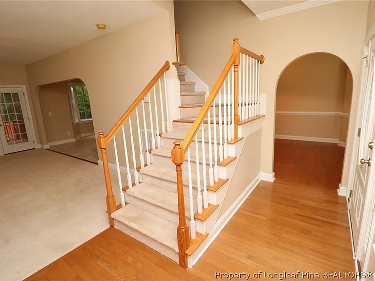 36 W Trafalgar Ct — Photo 3