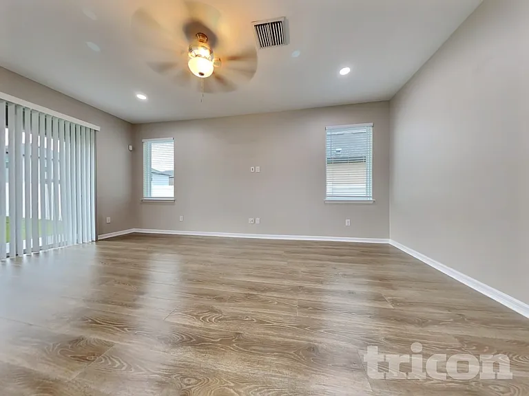 33091 Frogs Leap Ln — Photo 2