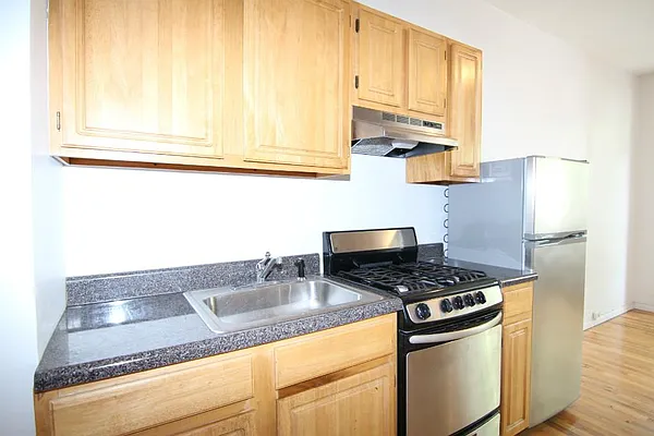 Rented by FirstService Realty (legacy) | media 9