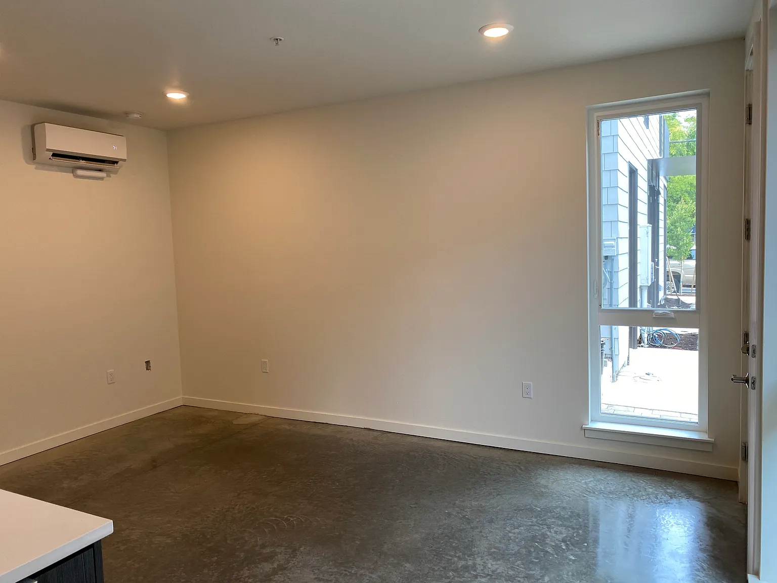 1 bed, 500 sqft, $1,675 — Photo 2