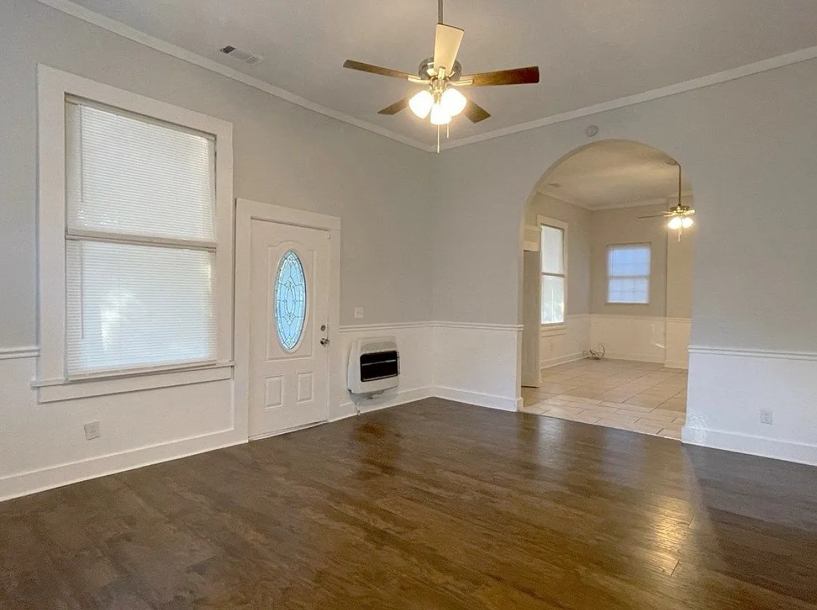 3 bed, 1824 sqft, $1,495 — Photo 3