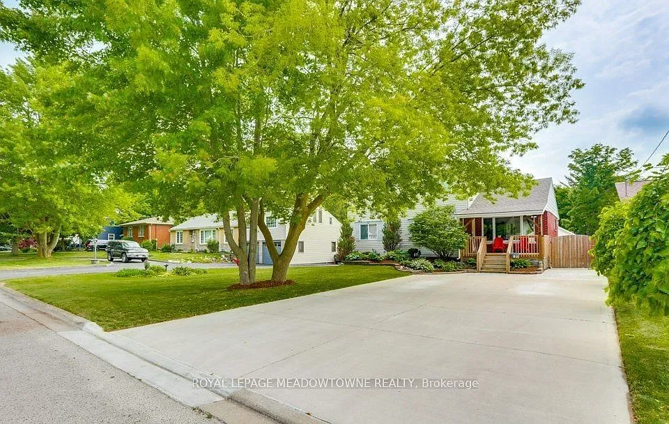 1018 Willow Dr #BASEMENT