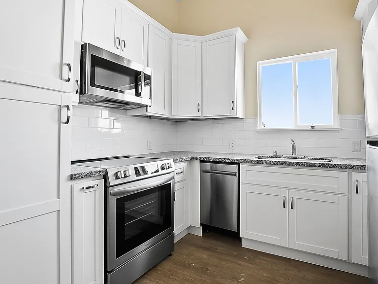 113 G St #F — Photo 3