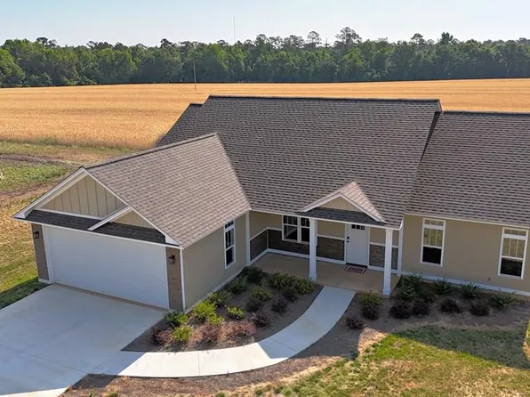 1520 Upper Hawthorne Trl, Cairo, GA 39828