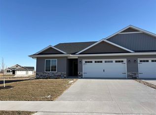 835 Armands Ln, Tiffin, IA 52340