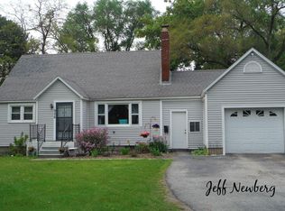 906 W Cass St, Greenville, MI 48838