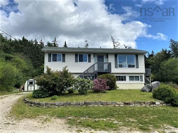 69 Old Post Rd, Barrington, NS B0W 1E0