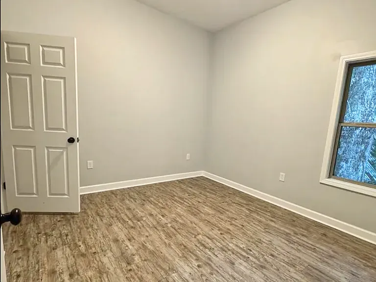 508 Vine St #1 — Photo 9