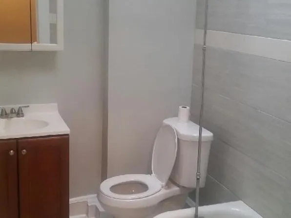 2818 Lake Ave, Baltimore, MD 21213