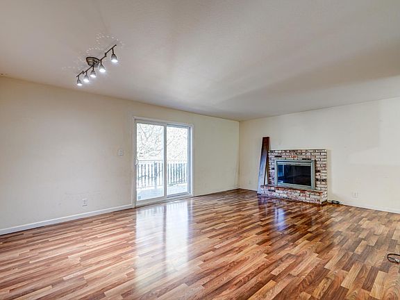 5th image of 250 Prospect Drive