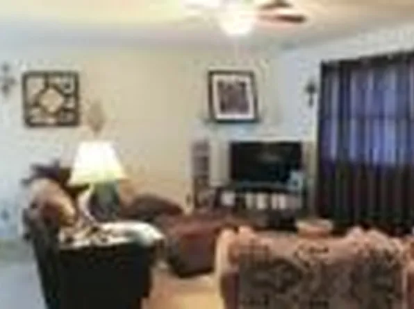 781 Crowell Rd, Carbondale, IL