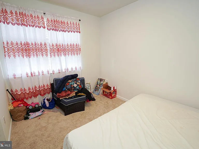 1712 Severn St — Photo 10