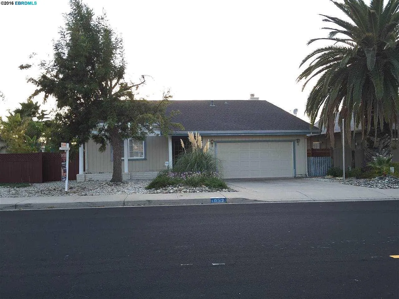 1052 Willow Lake Rd photo 1