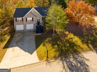 6910 Cedar Ridge Dr, Gainesville, GA 30506