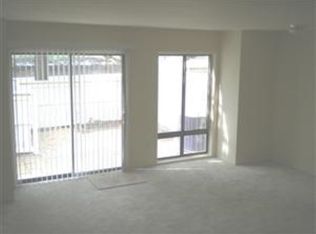 10220 Ridgeline Dr, Montgomry Vlg, MD 20886