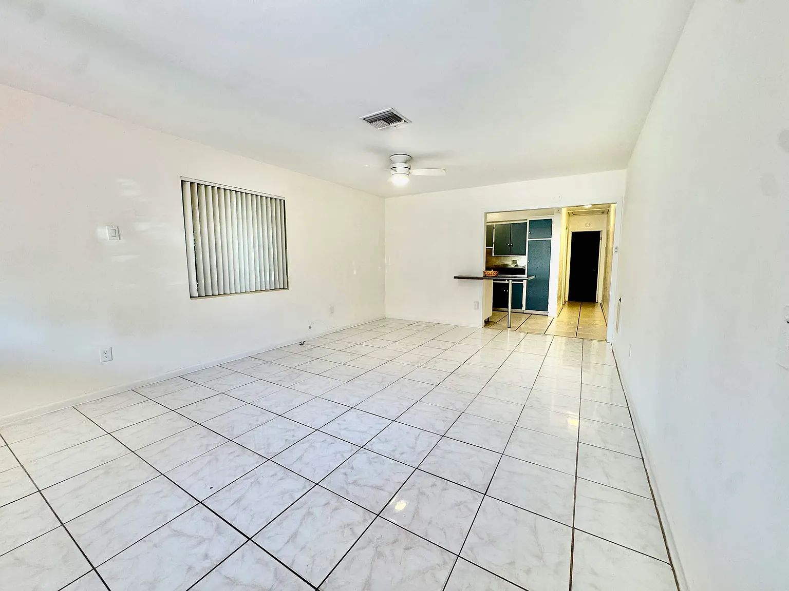 1 bed, 724 sqft, $1,950 — Photo 4