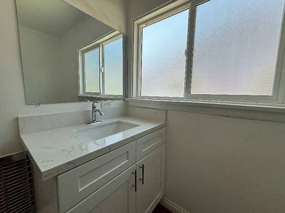5th image of 9246 Wedgewood St