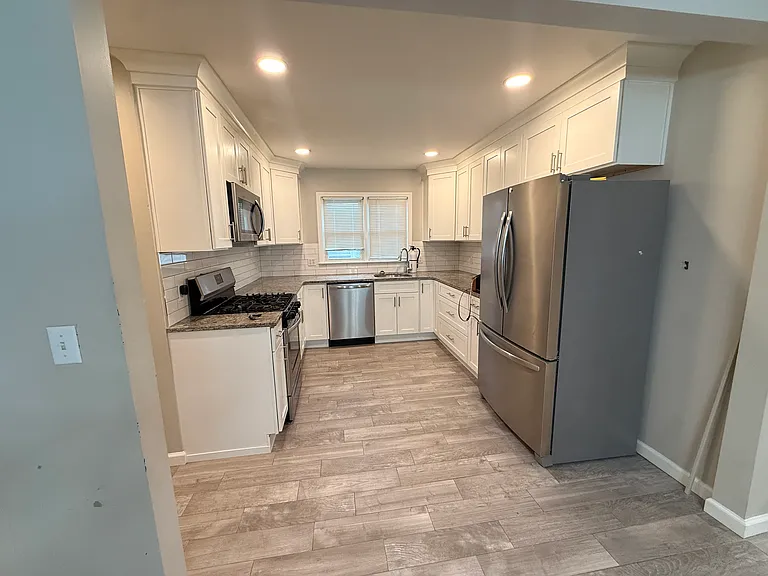 31 Barbara St #2 — Photo 4