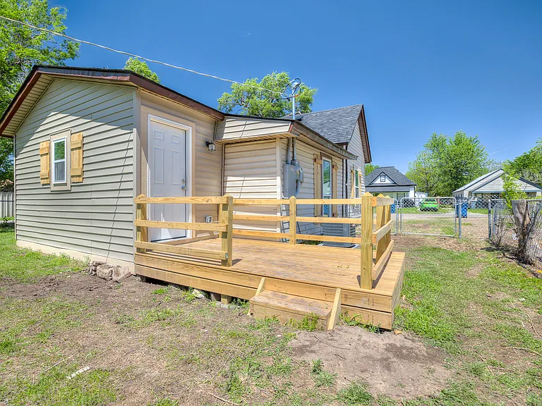 515 W Martin St — Photo 36