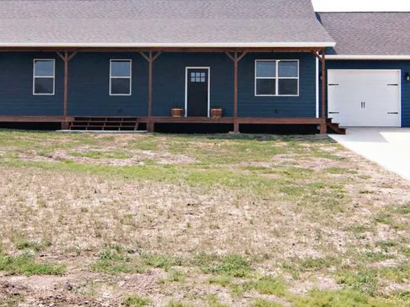 818 Bountiful Ct, Moorcroft, WY 82721