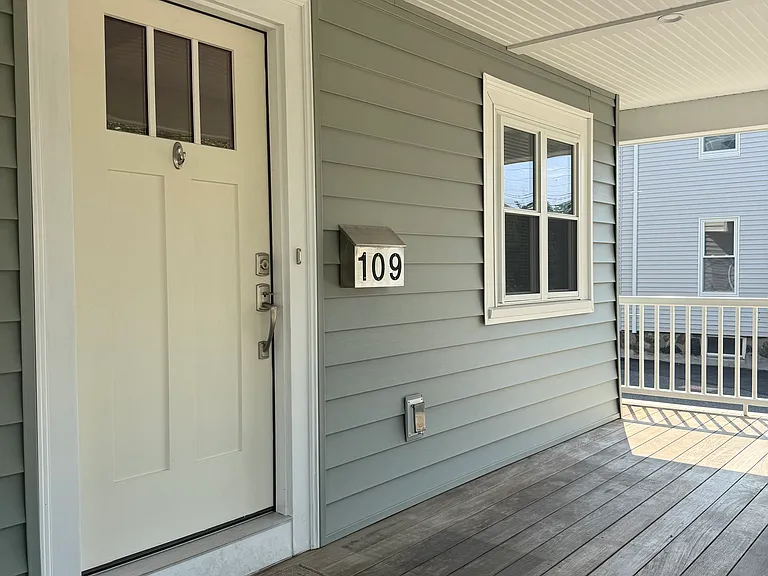 109 Magoun Ave #1 — Photo 26