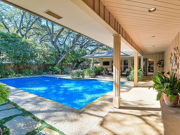 4th image of 10115 N Manton Ln