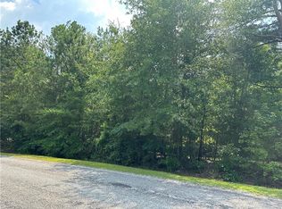 9 Old Sandfort Rd, Phenix City, AL 36869