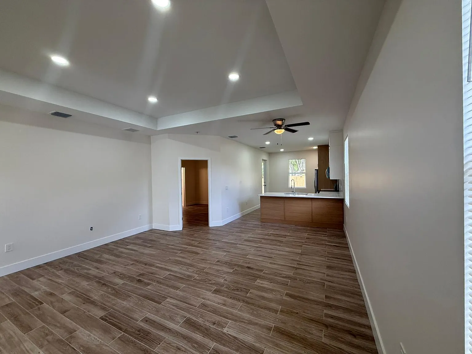 3 bed, 2.0 bath, 1367 sqft, $3,600 — Photo 3