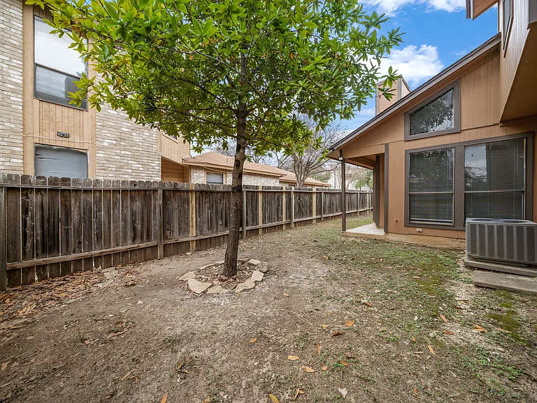 11703 Whisper Valley St — Photo 27