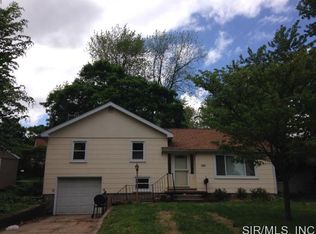 403 Killarney Dr, Greenville, IL