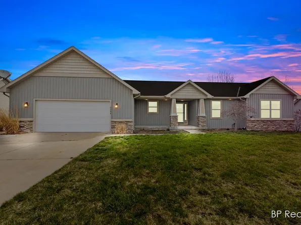 3394 Danielle Ct, Zeeland, MI 49464