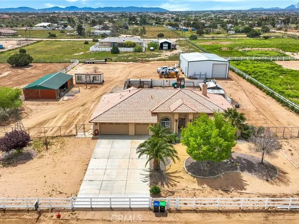 11177 Valencia St, Oak Hills, CA 92344