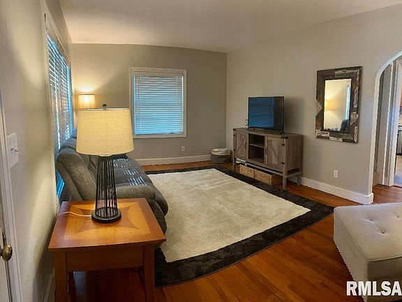 5th image of 1130 W Lombard St