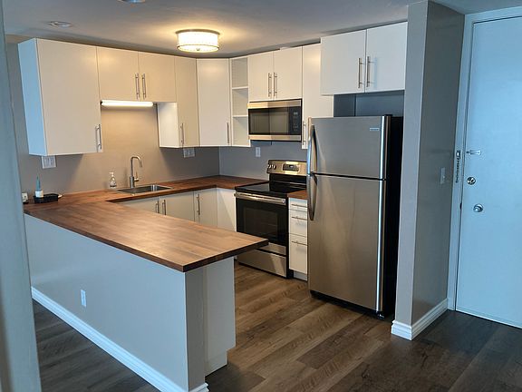 5th image of 3050 Rue D'orleans #480