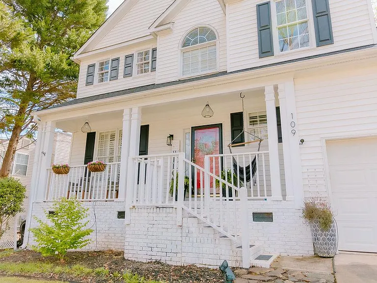 109 Neely Crossing Ln — Photo 2