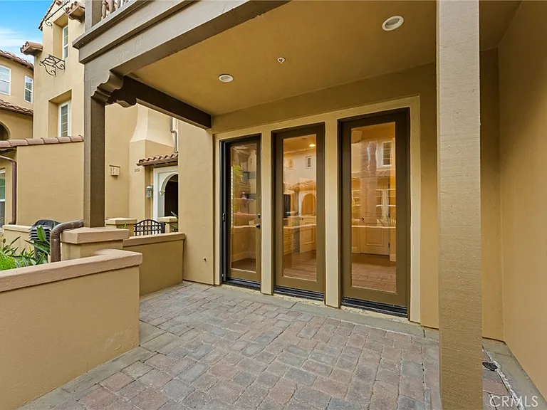 21261 Baeza Cir — Photo 4