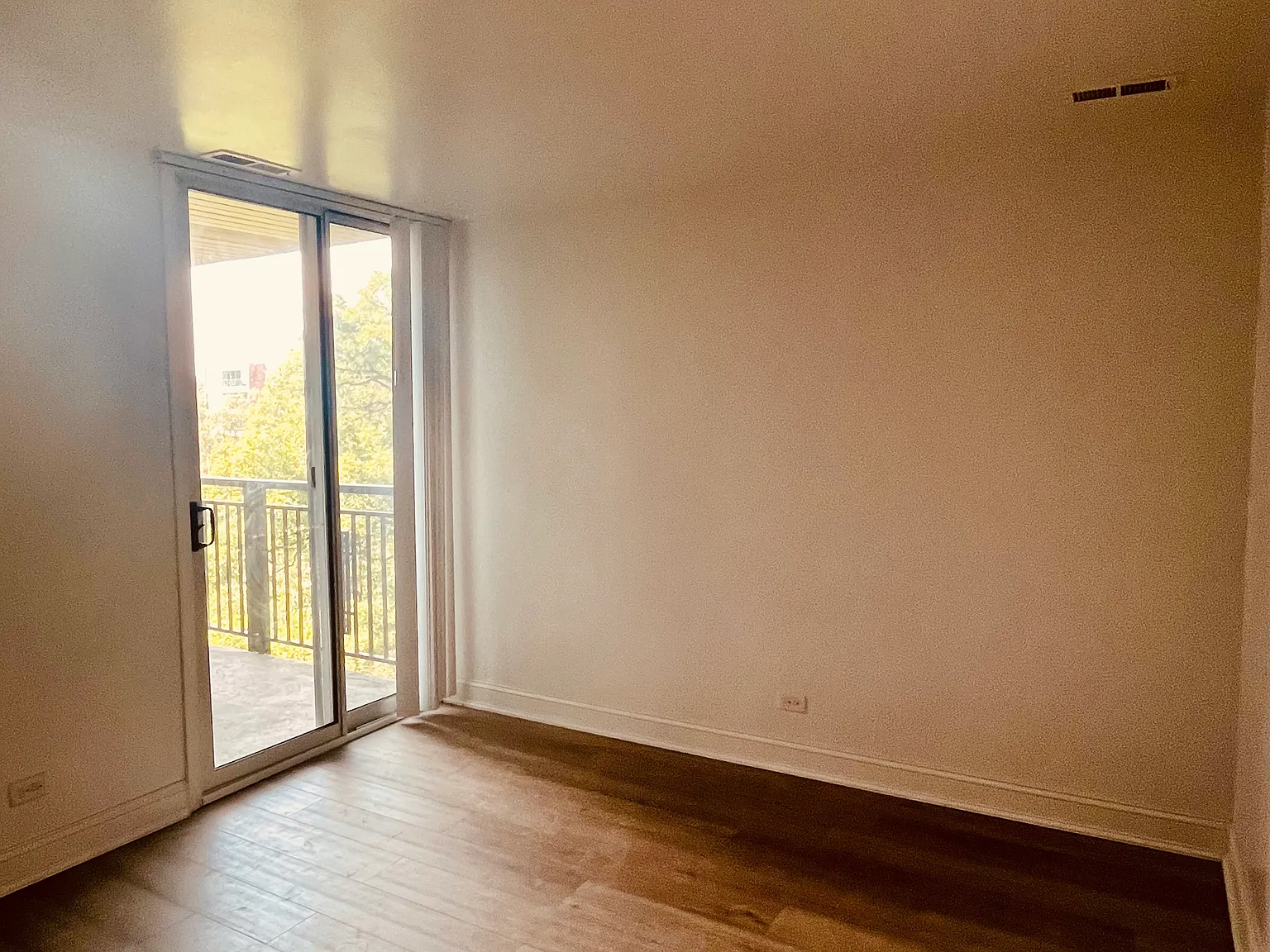 1 bed, 800 sqft, $1,750 — Photo 4