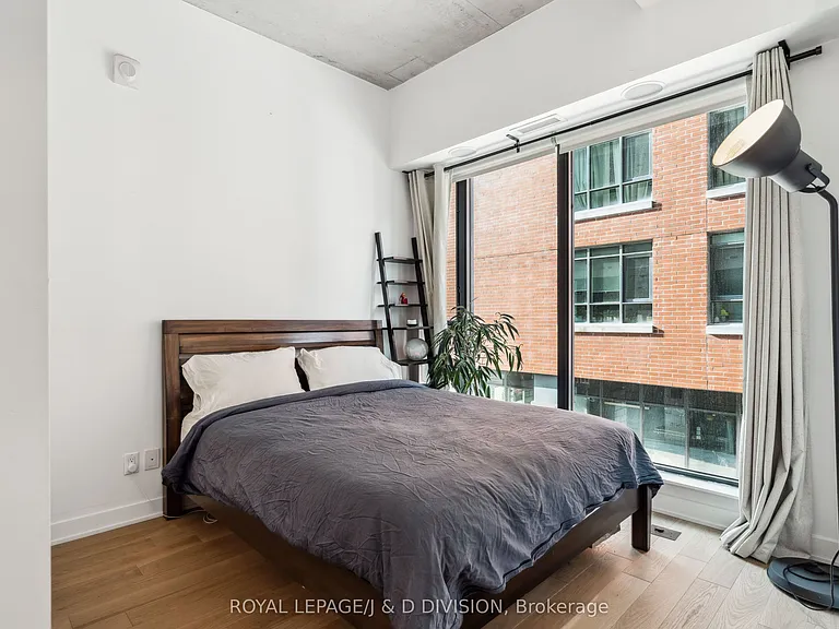 8 Dovercourt Rd #207 — Photo 19