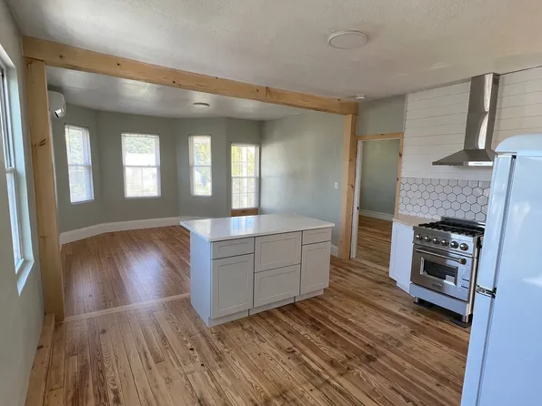 64 Standish Ave, Providence, RI 02908