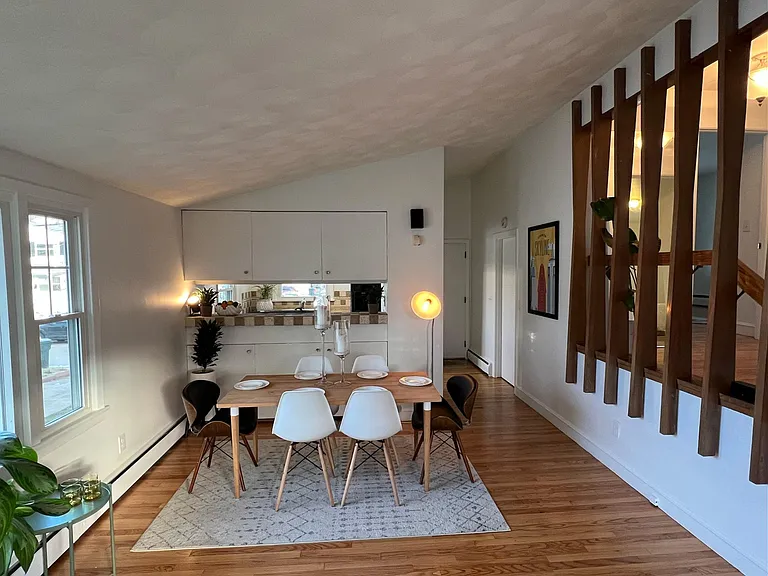 72 Victoria St — Photo 9