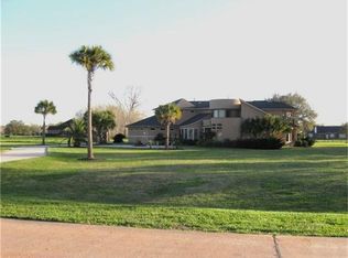 3707 Westerdale Dr, Weston Lakes, TX 77441