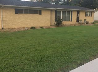 413 Bowman Ave, Bernie, MO 63822