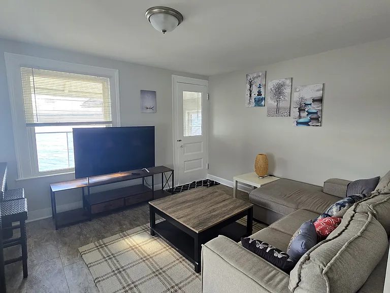 92 Townsend Ave #2 — Photo 16