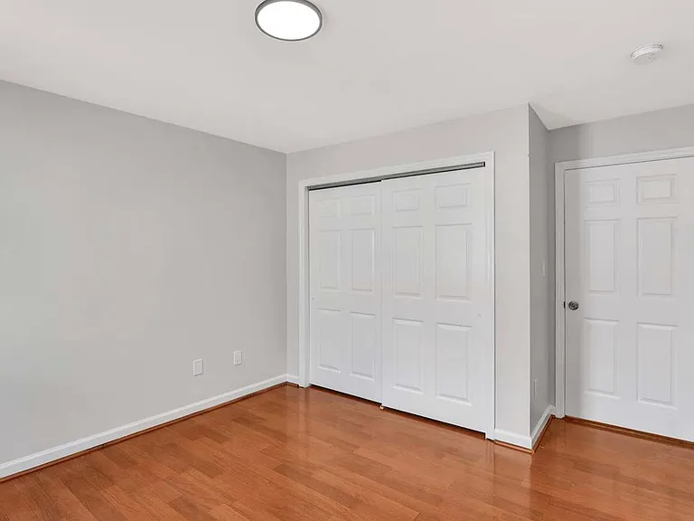 132 William St #1 — Photo 2