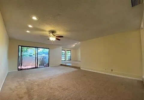 8321 SW 39th Ct — Photo 33
