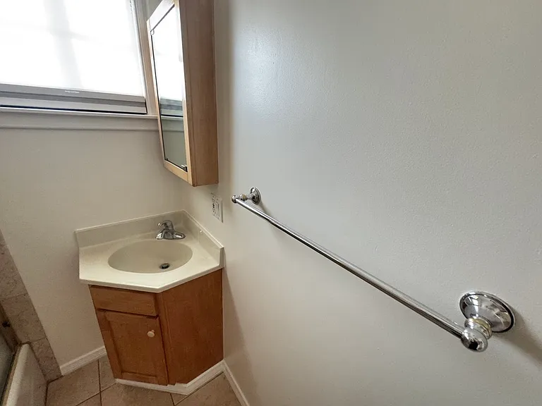 1341 N Bronson Ave #7A — Photo 15