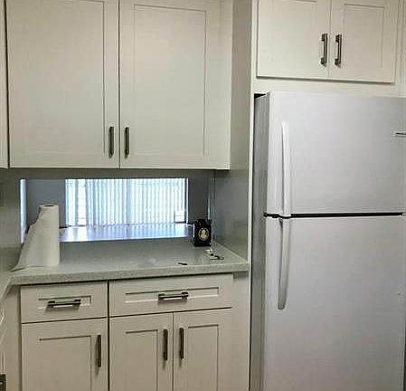 3rd image of 5545 Lakewood Cir N APT 422
