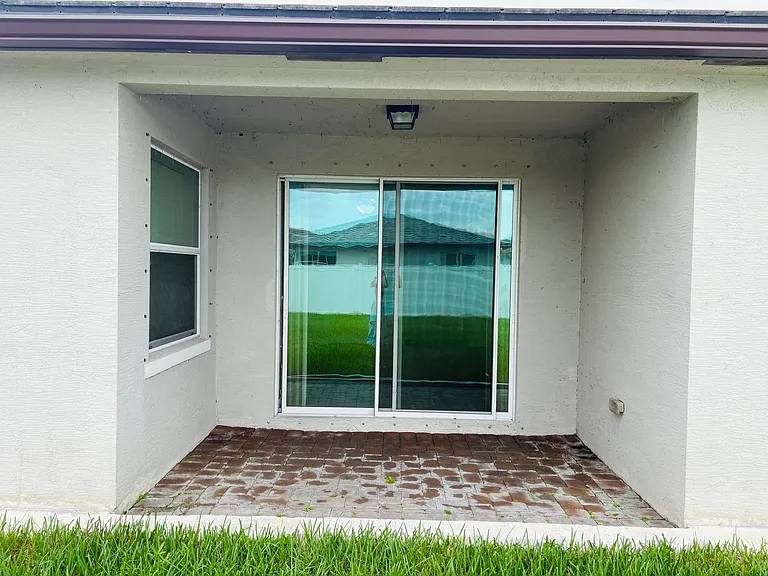 12512 NW Stanis Ln — Photo 17