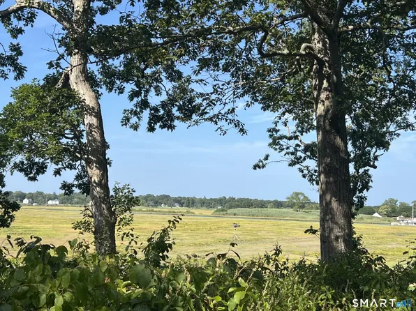 194 Chaffinch Island Road, Guilford, CT 06437